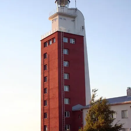 ホテル Kylmaepihlaja Lighthouse ラウマ