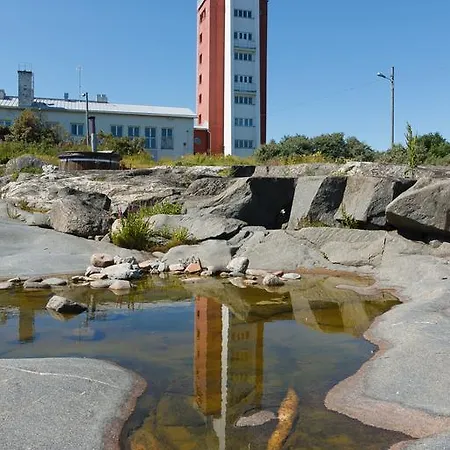 Kylmaepihlaja Lighthouse Rauma