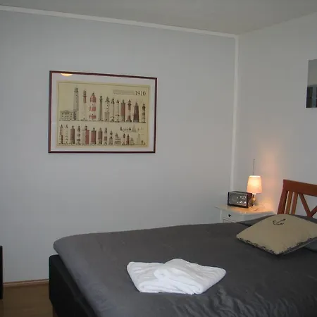 Kylmaepihlaja Lighthouse Hotel