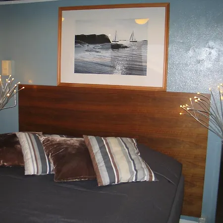 Kylmaepihlaja Lighthouse Rauma