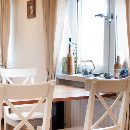 Hotel Kylmaepihlaja Lighthouse Rauma