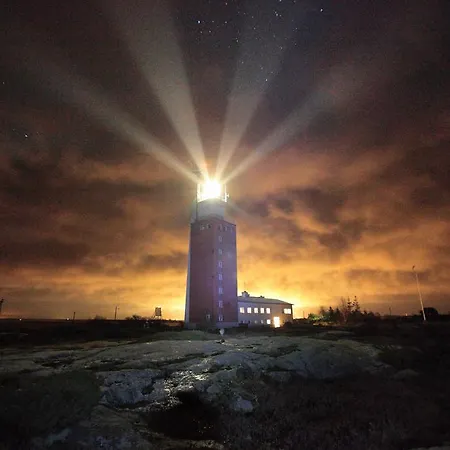 Hotel Kylmaepihlaja Lighthouse Rauma