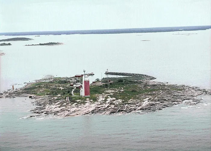 Kylmaepihlaja Lighthouse