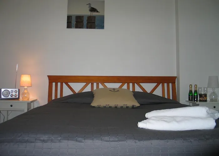 Hotel Kylmaepihlaja Lighthouse