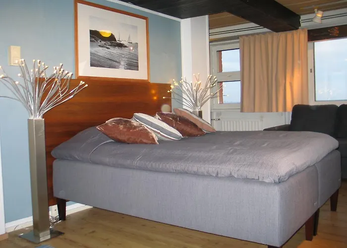 Kylmaepihlaja Lighthouse