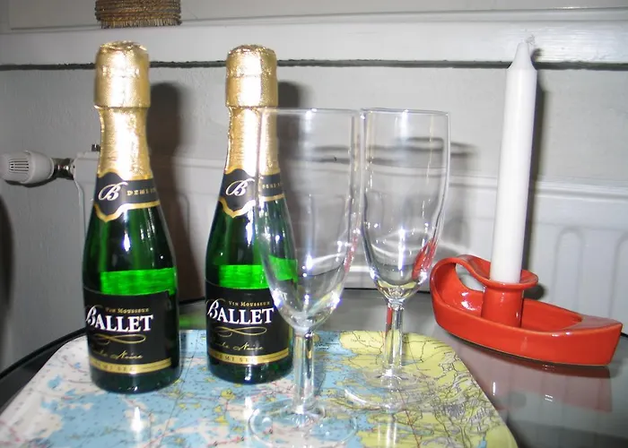 Kylmaepihlaja Lighthouse Hotel 3*