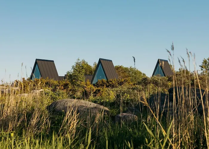 Hotel Kylmaepihlaja Lighthouse 3*