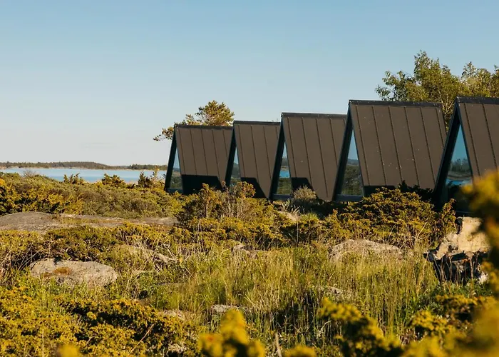 Hotel Kylmaepihlaja Lighthouse