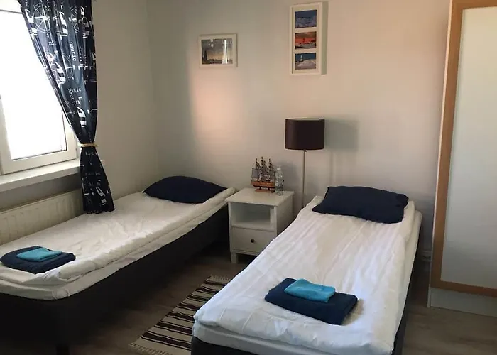 Hotel Kylmaepihlaja Lighthouse